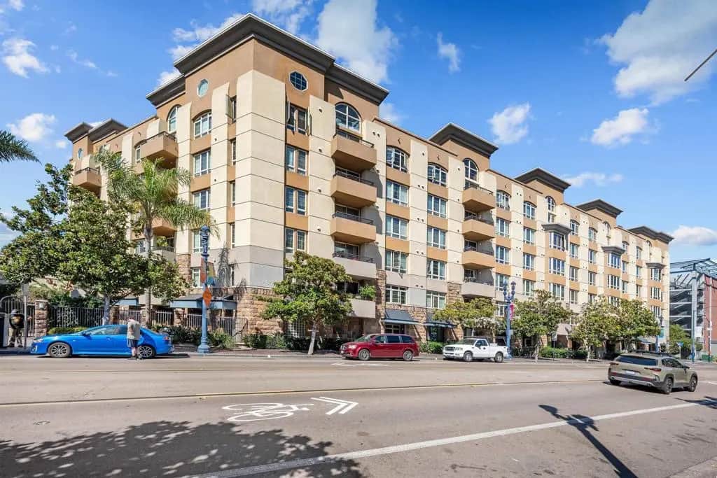 1480 Broadway 2107, San Diego, CA — listing photo 1