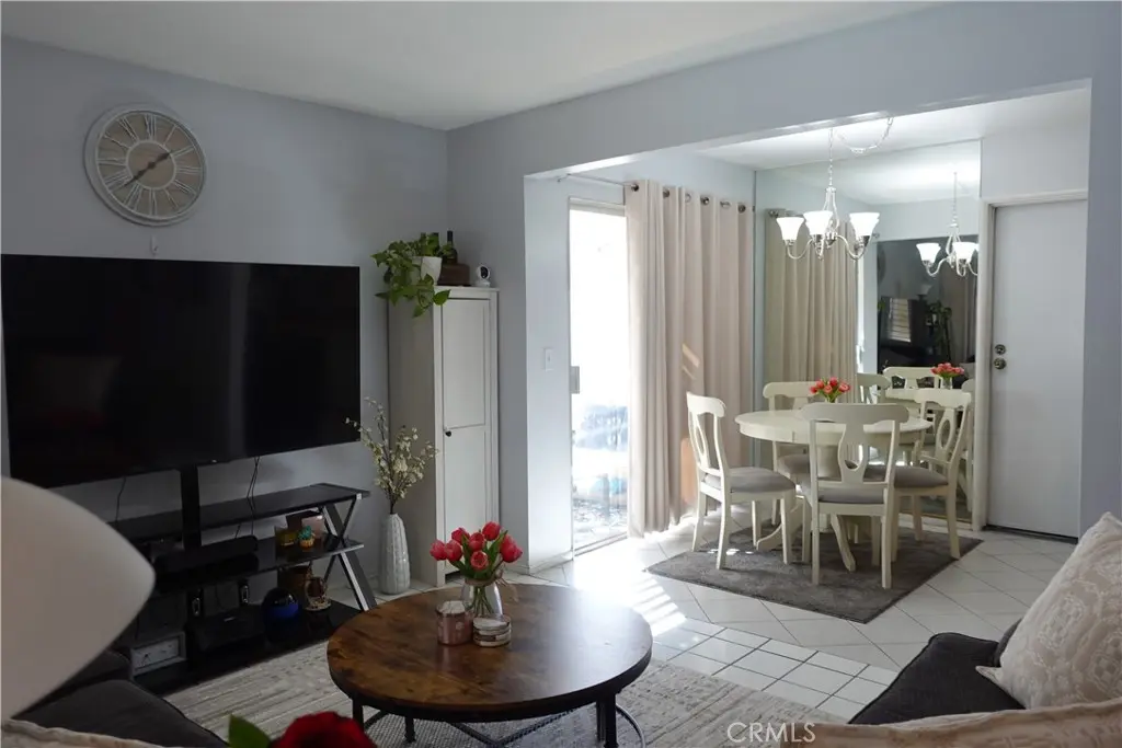 1307 Via Santiago B, Corona, CA — listing photo 1