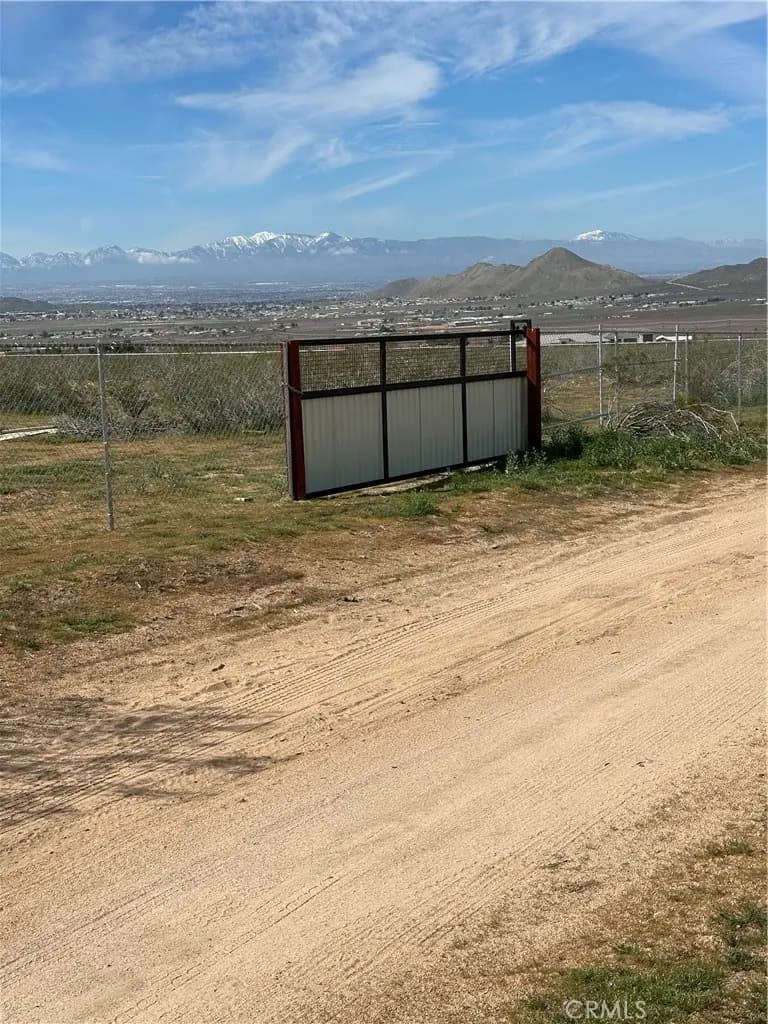 0 Chrysolite, Apple Valley, CA — listing photo 1