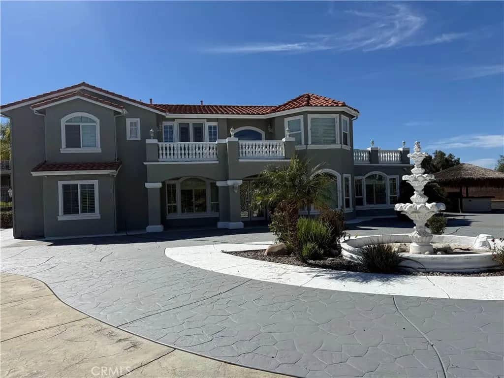 27355 Stonehenge Circle, Hemet, CA — listing photo 1