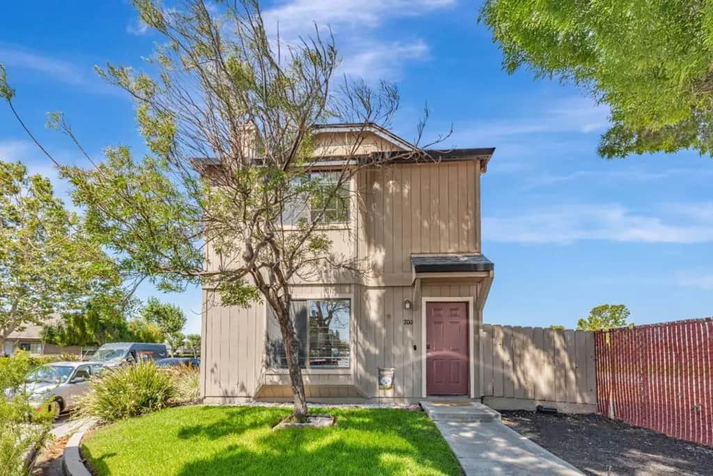 200 Gibson Drive 36, Hollister, CA — listing photo 1