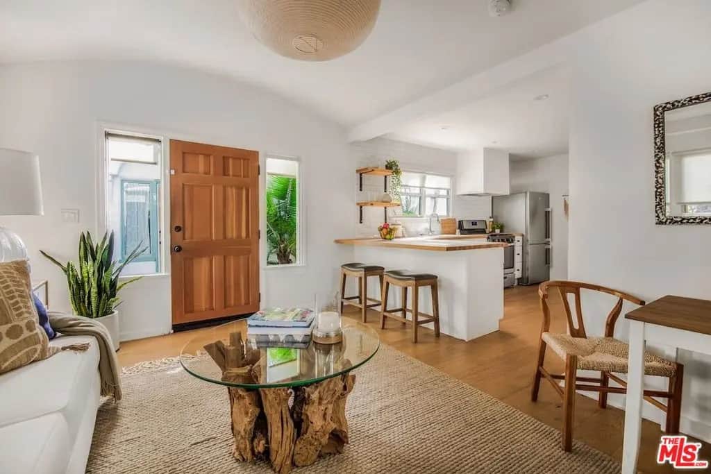 5848 1/2 Willoughby Avenue, Los Angeles, CA — listing photo 1