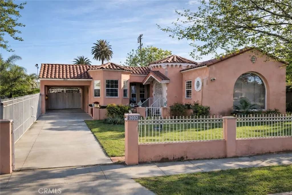 2032 W 77th St, Los Angeles, CA — listing photo 1