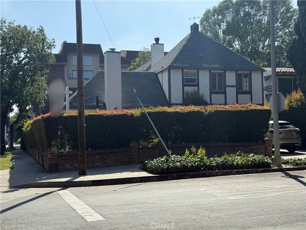 1437 Greenfield Avenue, Los Angeles, CA — listing photo 1