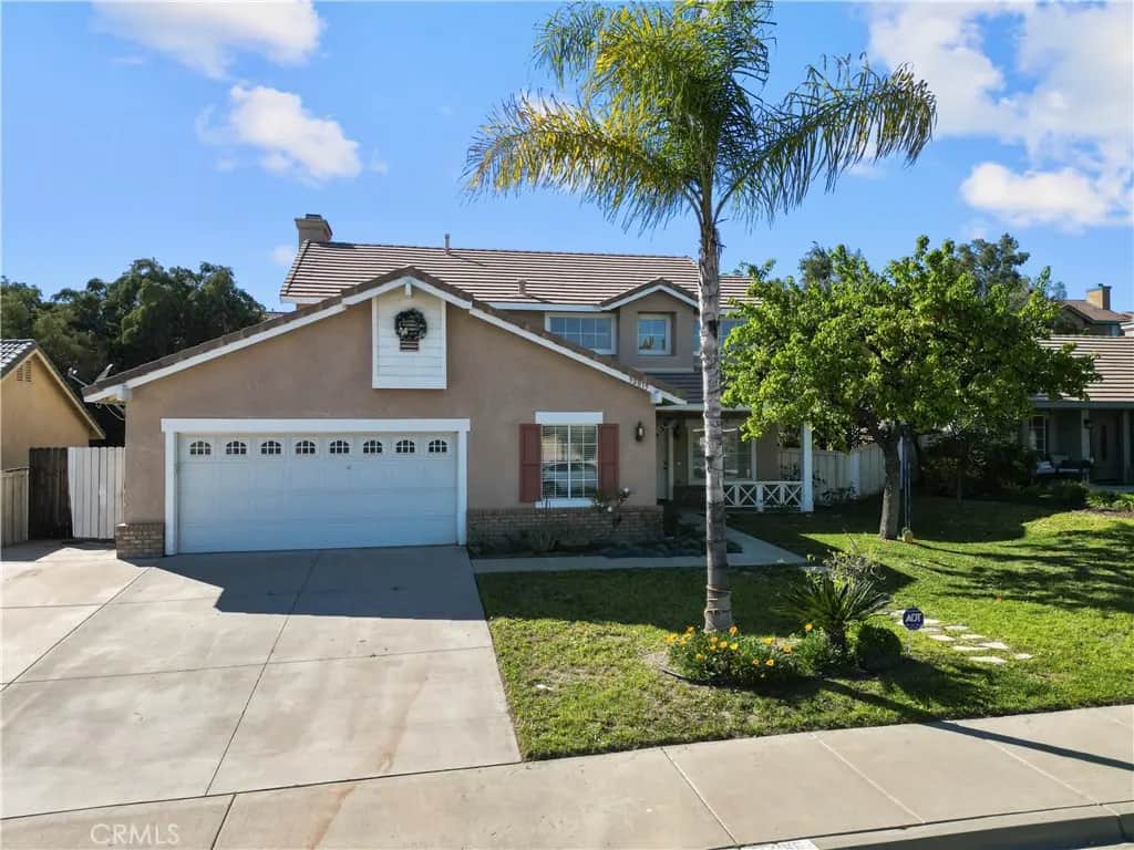 32015 Bourges, Lake Elsinore, CA — listing photo 1