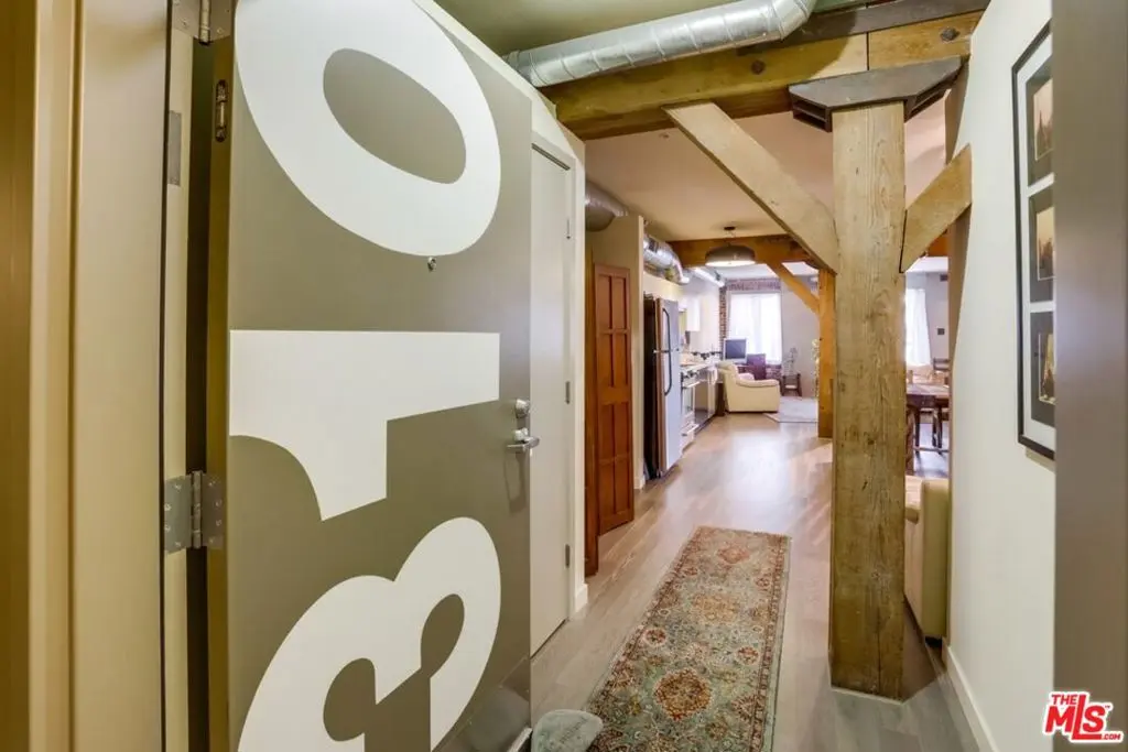 527 Molino Street 310, Los Angeles, CA — listing photo 1