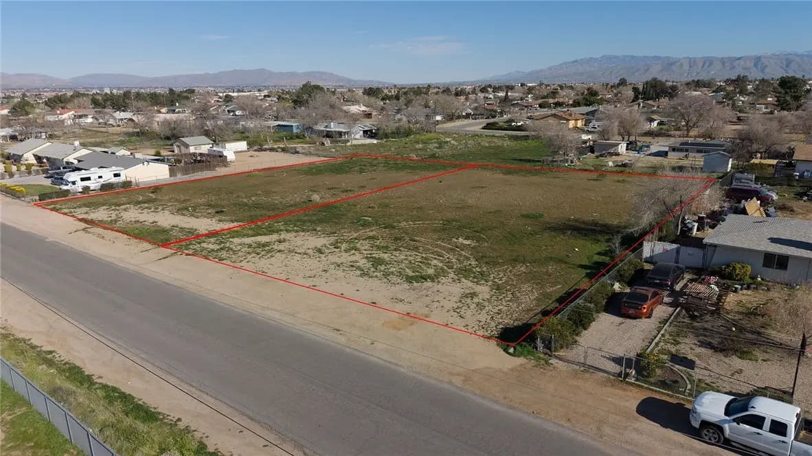35 Cypress Avenue, Victorville, CA — listing photo 1