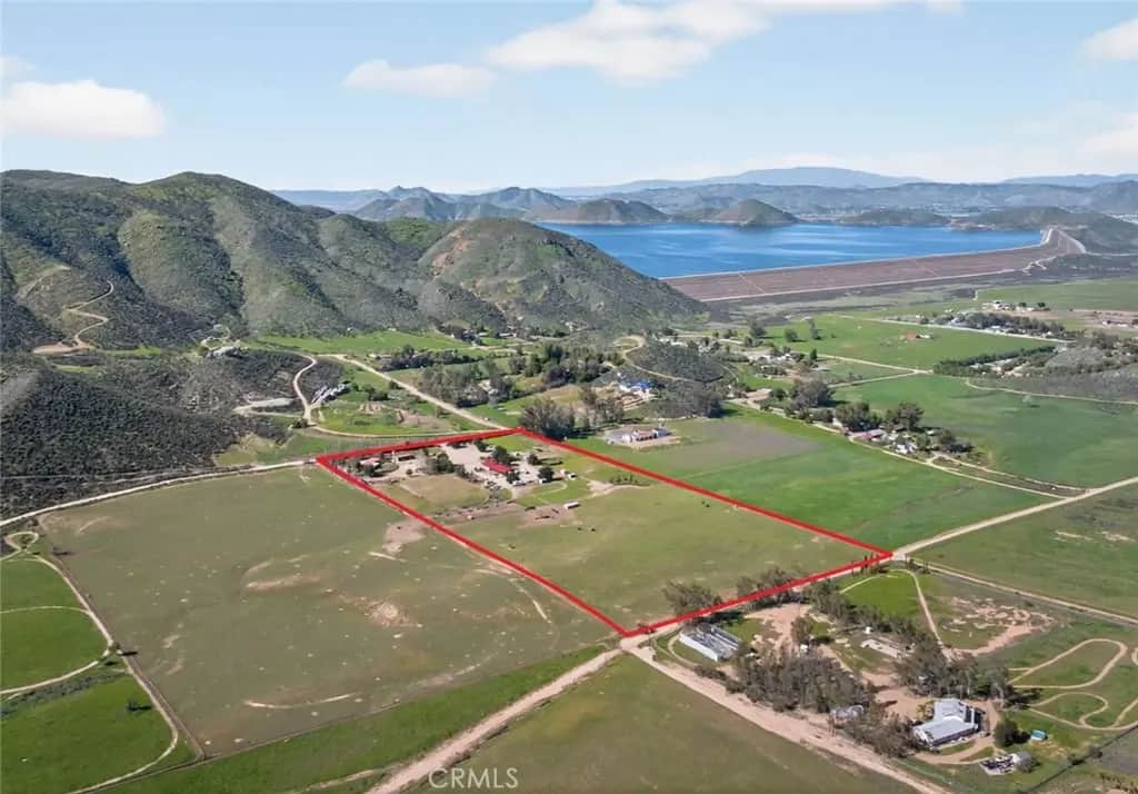 31420 Palm Avenue, Hemet, CA — listing photo 1