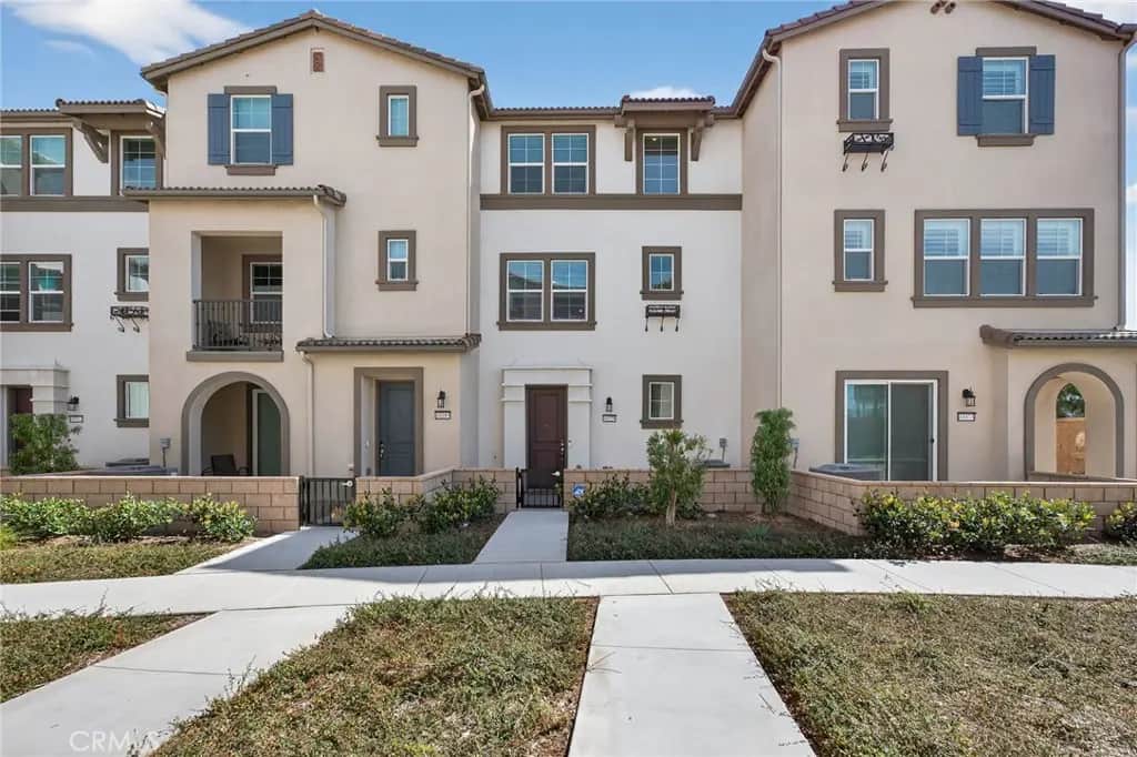 40379 Melrose Dr, Temecula, CA — listing photo 1
