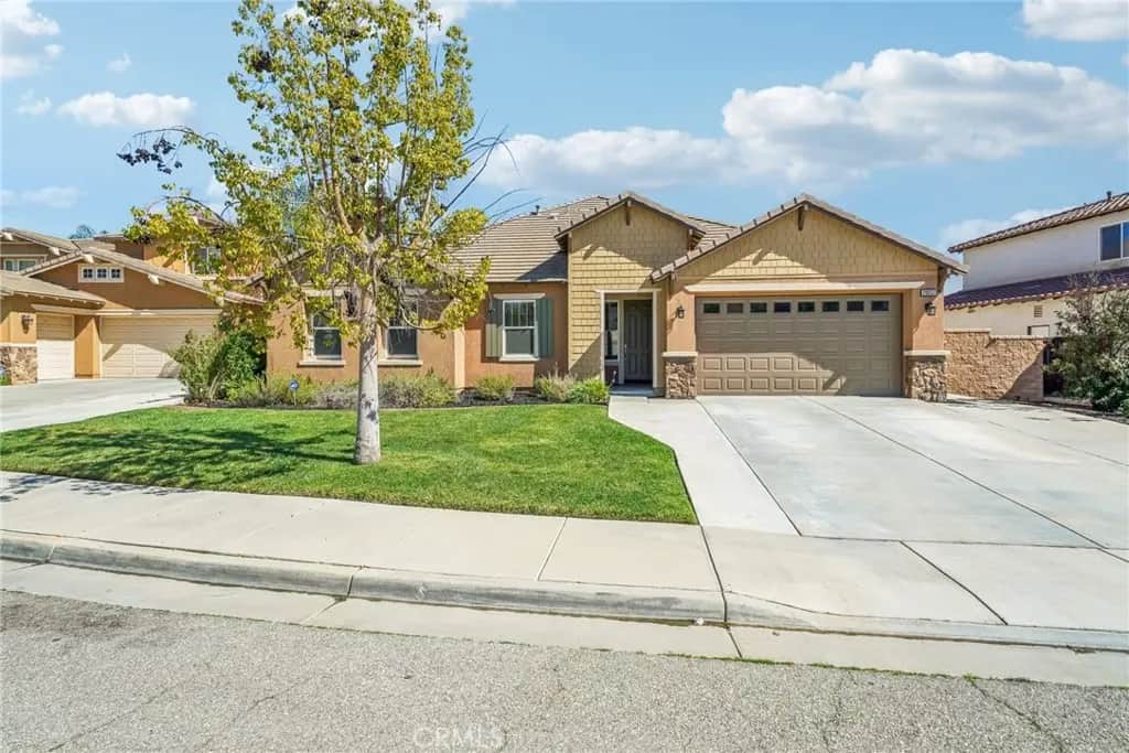 28552 Rustic Glen Street, Menifee, CA — listing photo 1