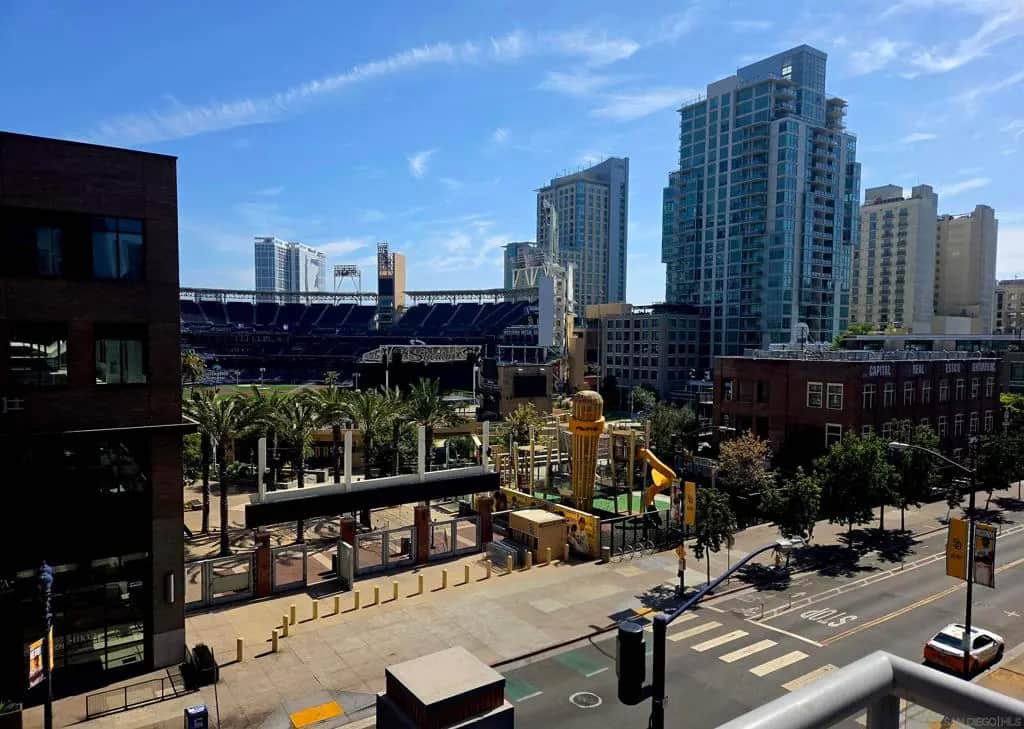 427 9Th Ave 403, San Diego, CA — listing photo 1