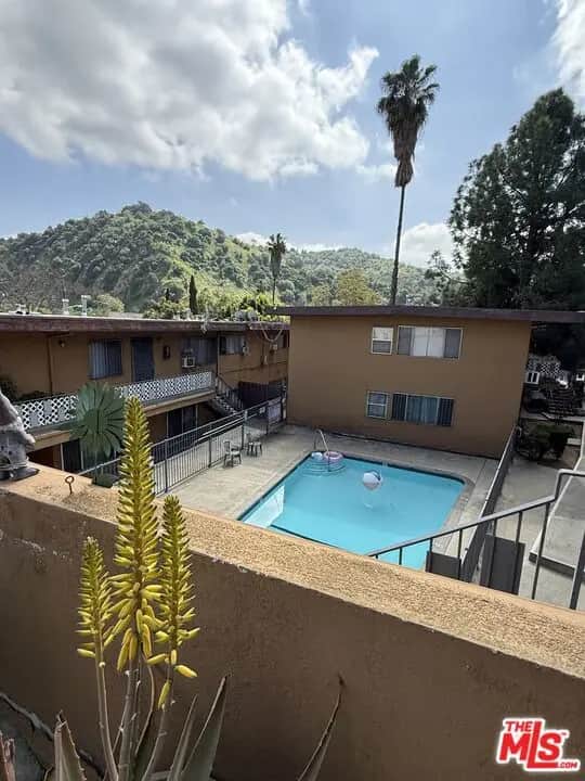 281 S Avenue 52, Los Angeles, CA — listing photo 1