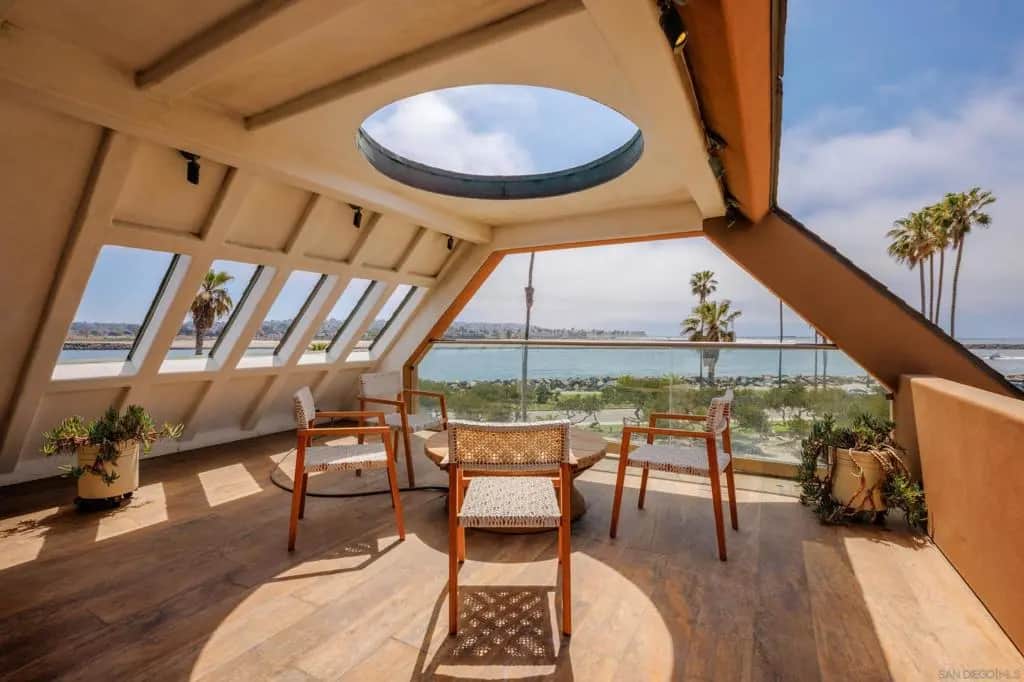 2617 Ocean Front Walk, San Diego, CA — listing photo 1
