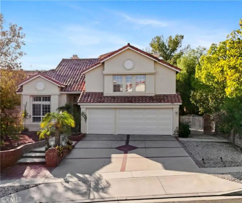 1020 La Salle Circle, Corona, CA — listing photo 1