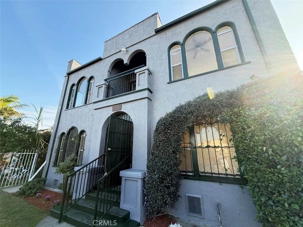 932 W 74th Street, Los Angeles, CA — listing photo 1