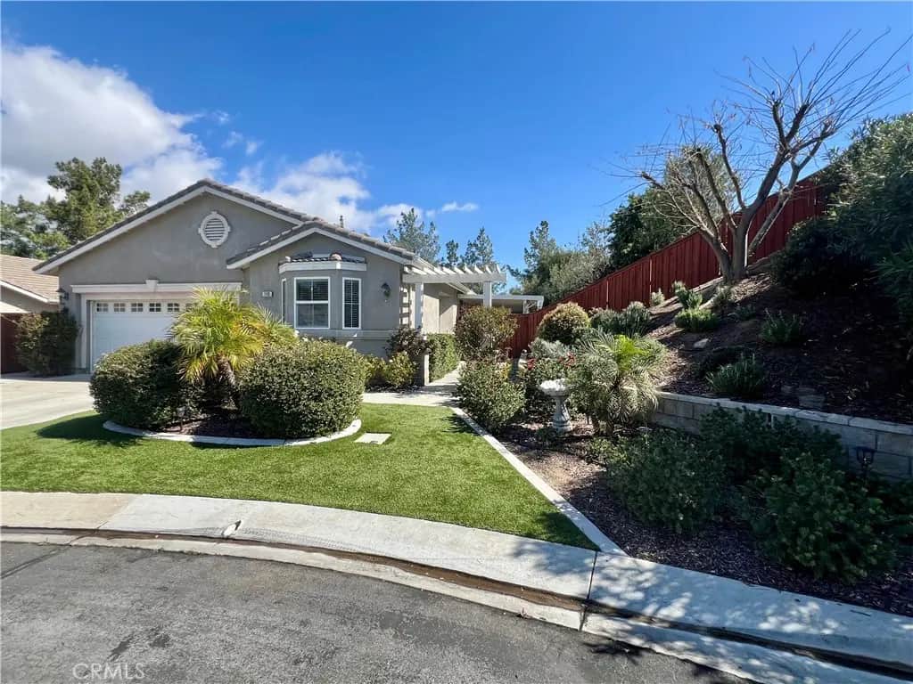 140 Mccarron Way, Hemet, CA — listing photo 1