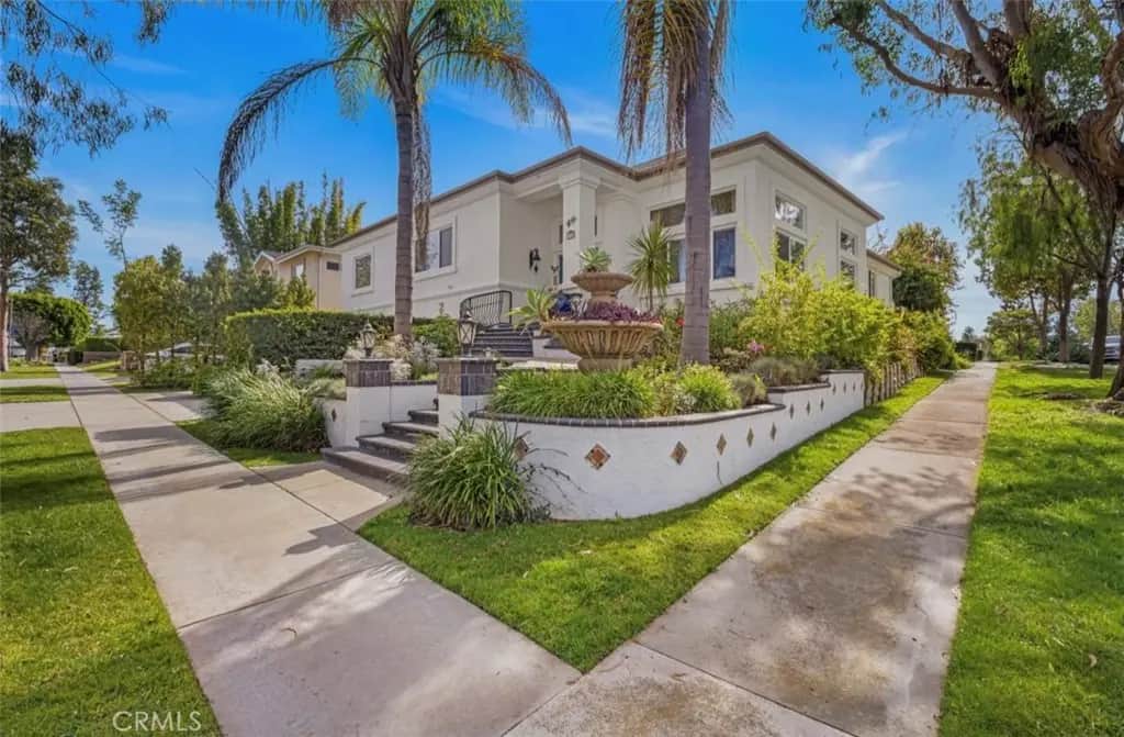 106 E 36th, Long Beach, CA — listing photo 1