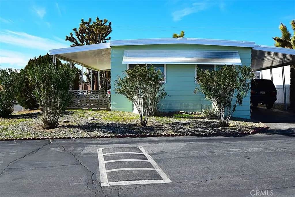 56254 29 Palms Highway 52, Yucca Valley, CA — listing photo 1