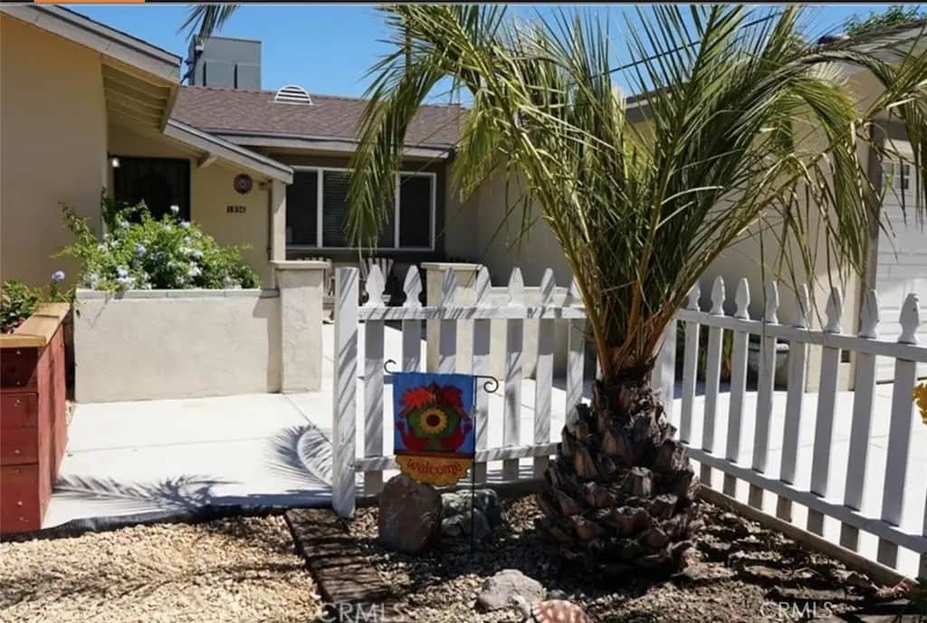 1896 Maryvale, Hemet, CA — listing photo 1