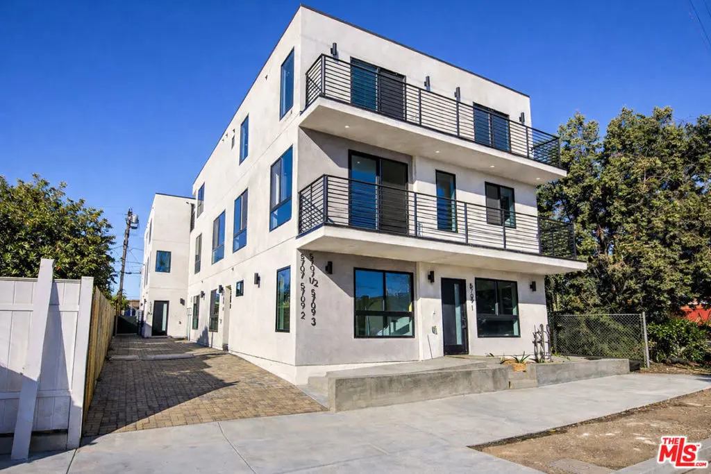 5709 Auckland Avenue, North Hollywood, CA — listing photo 1