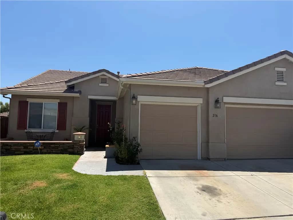 216 La Amistad Way, Hemet, CA — listing photo 1