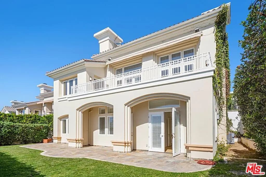 16646 Calle Brittany, Pacific Palisades, CA — listing photo 1