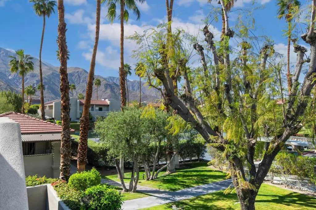 351 N Hermosa Drive 4b2, Palm Springs, CA — listing photo 1