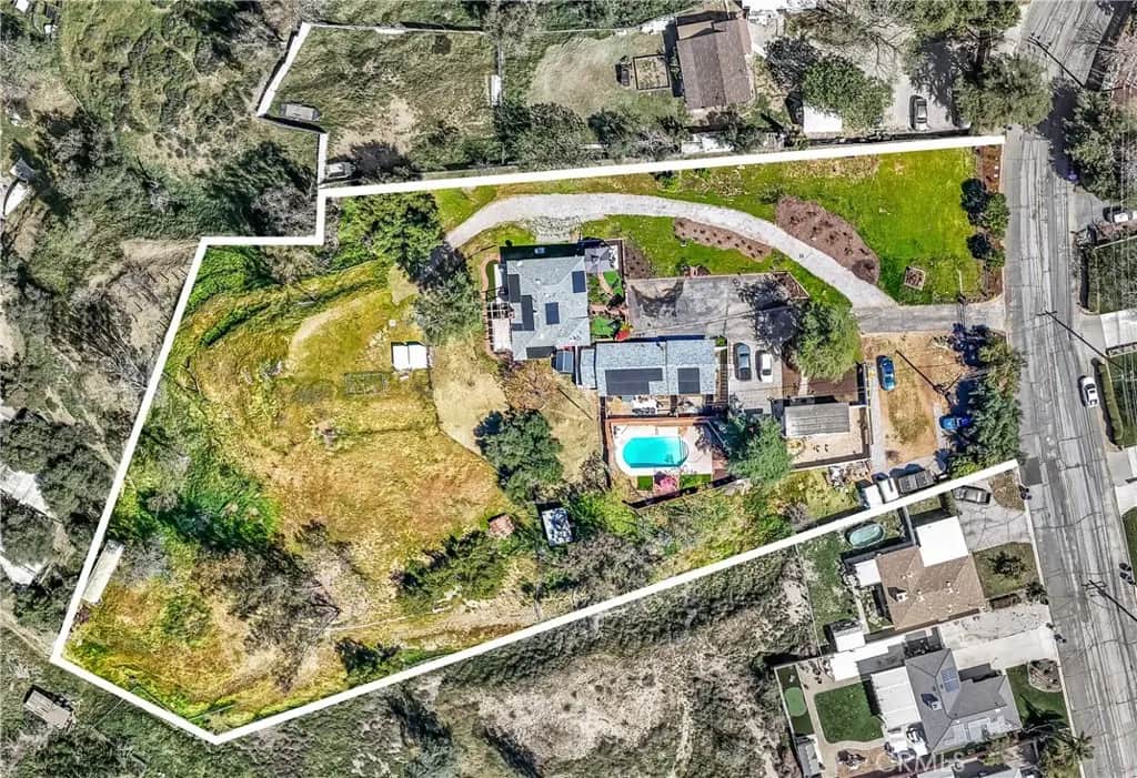 33574 Washington Drive, Yucaipa, CA — listing photo 1