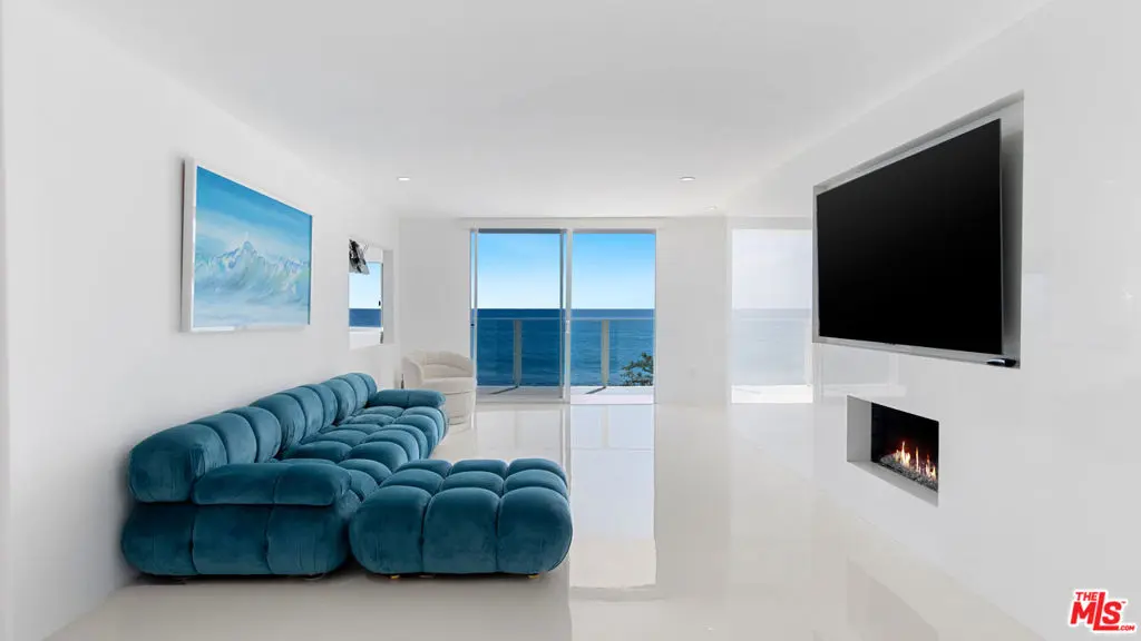 22548 Pacific Coast Highway 203, Malibu, CA — listing photo 1
