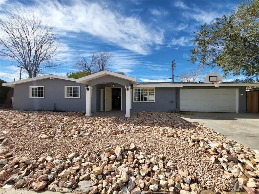 38513 32nd E, Palmdale, CA — listing photo 1