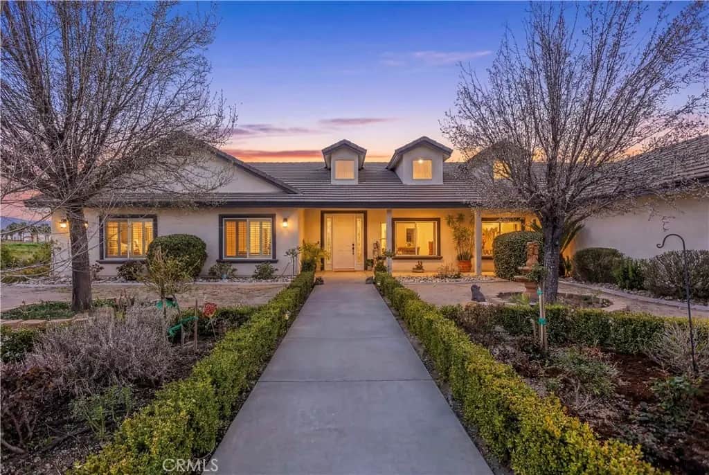 42561 25th W, Lancaster, CA — listing photo 1