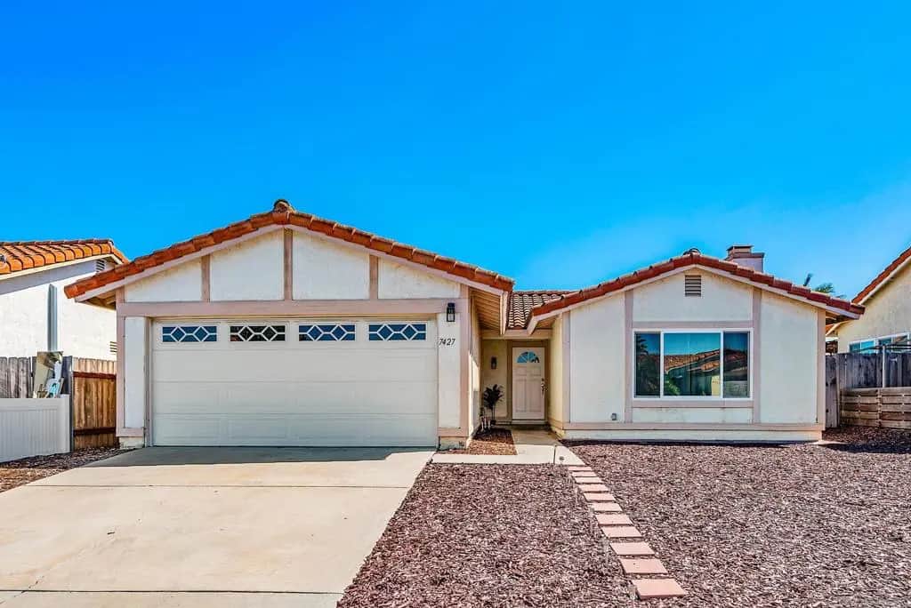 7427 Kamwood St, San Diego, CA — listing photo 1