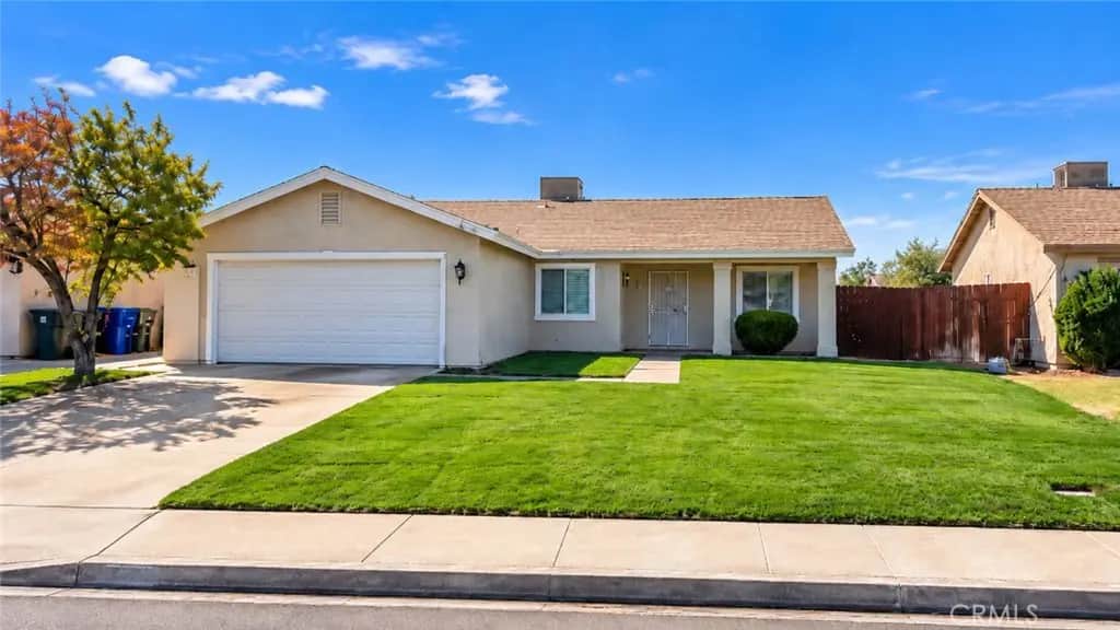 7507 Cross Glade, Bakersfield, CA — listing photo 1