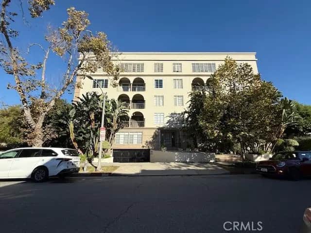 434 S Canon 202, Beverly Hills, CA — listing photo 1