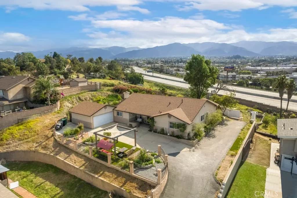 7233 Bel Air Street, Corona, CA — listing photo 1
