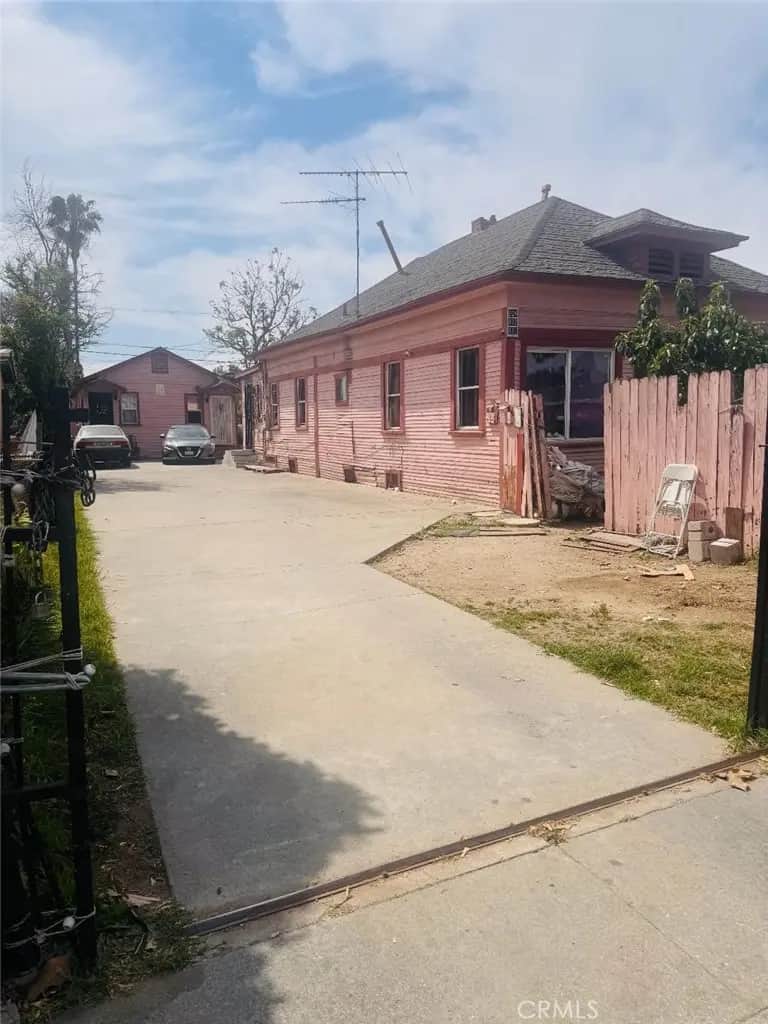 920 E 48th Street, Los Angeles, CA — listing photo 1