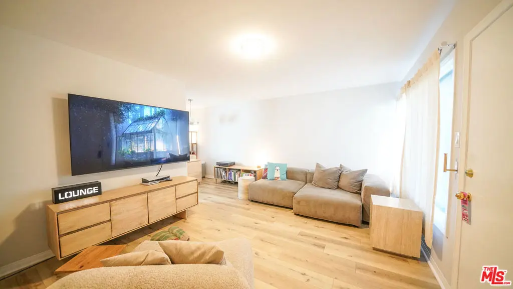 2033 Euclid Street 7, Santa Monica, CA — listing photo 1