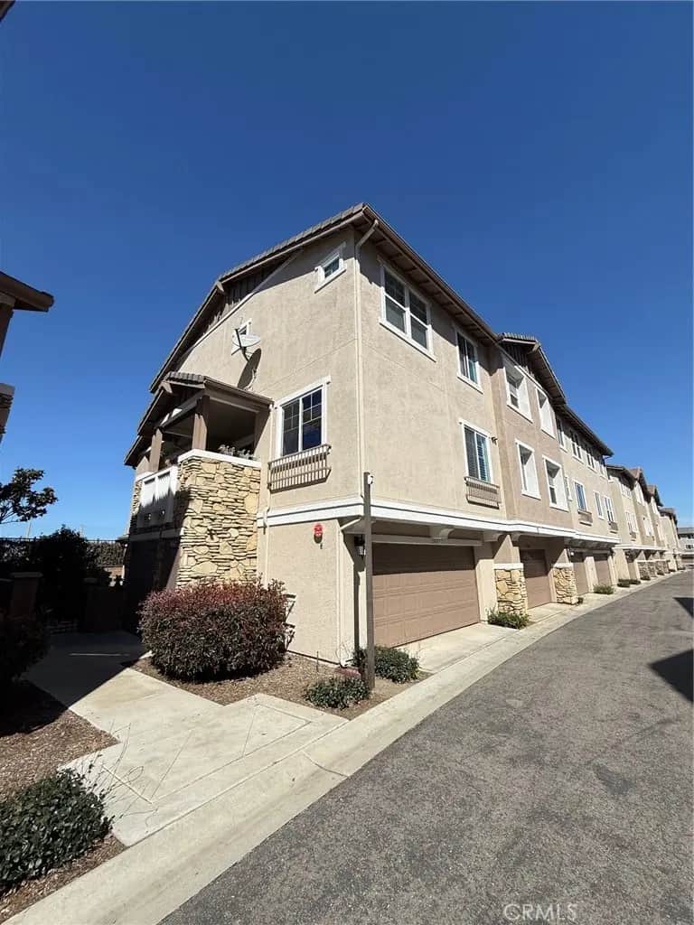 3037 Cole Grade, Santee, CA — listing photo 1