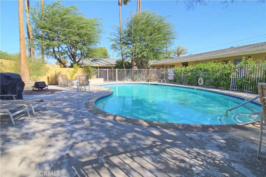 807 E Cottonwood Road 11, Palm Springs, CA — listing photo 1
