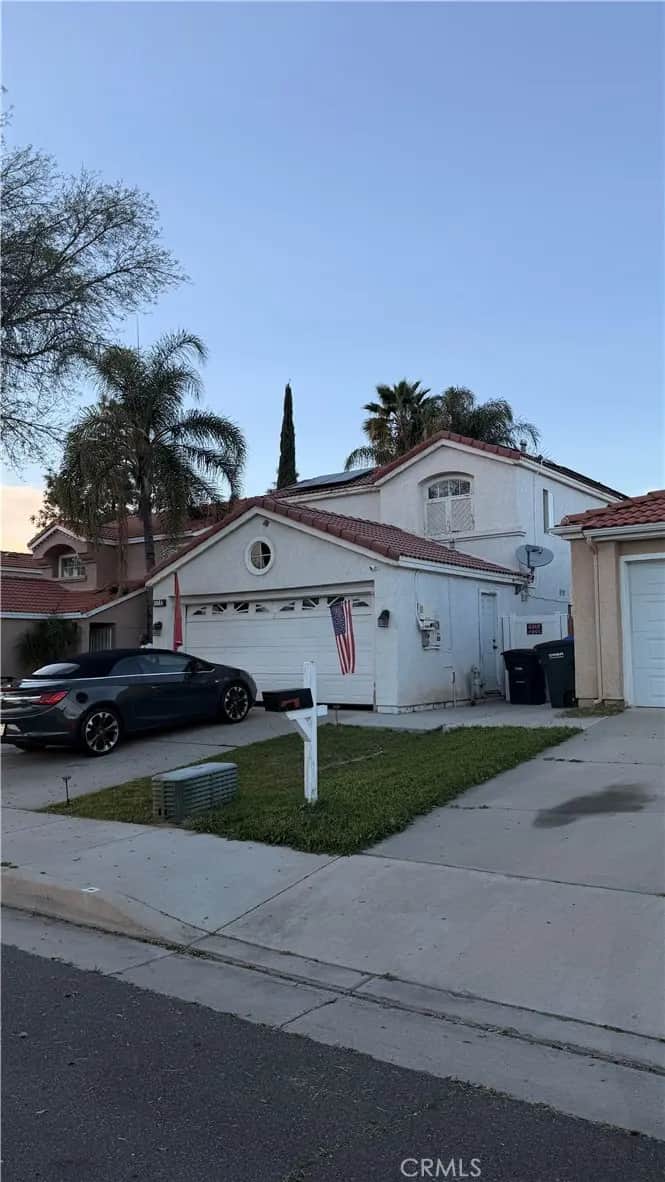 2054 Carnation, Hemet, CA — listing photo 1