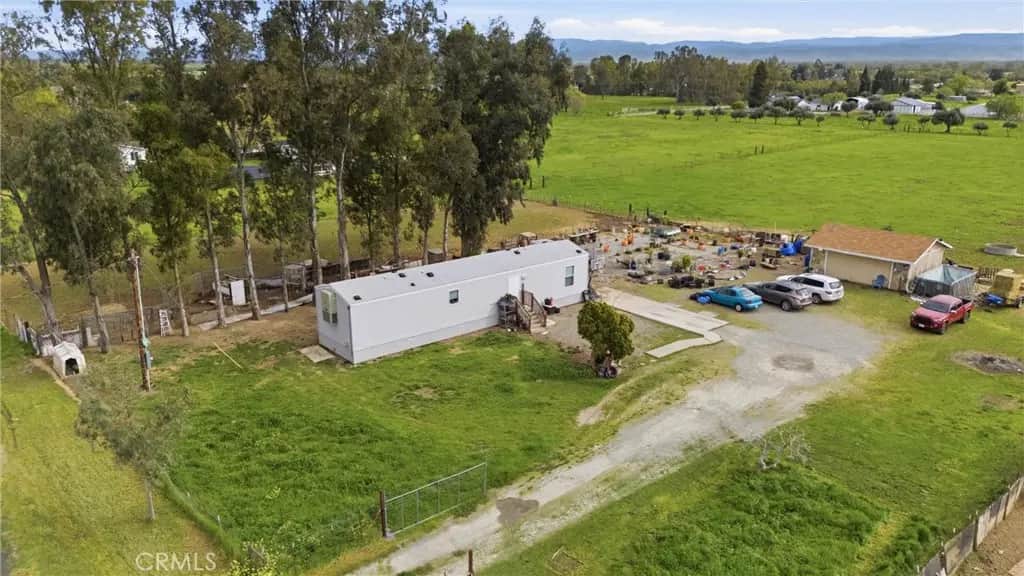4830 Hall, Corning, CA — listing photo 1