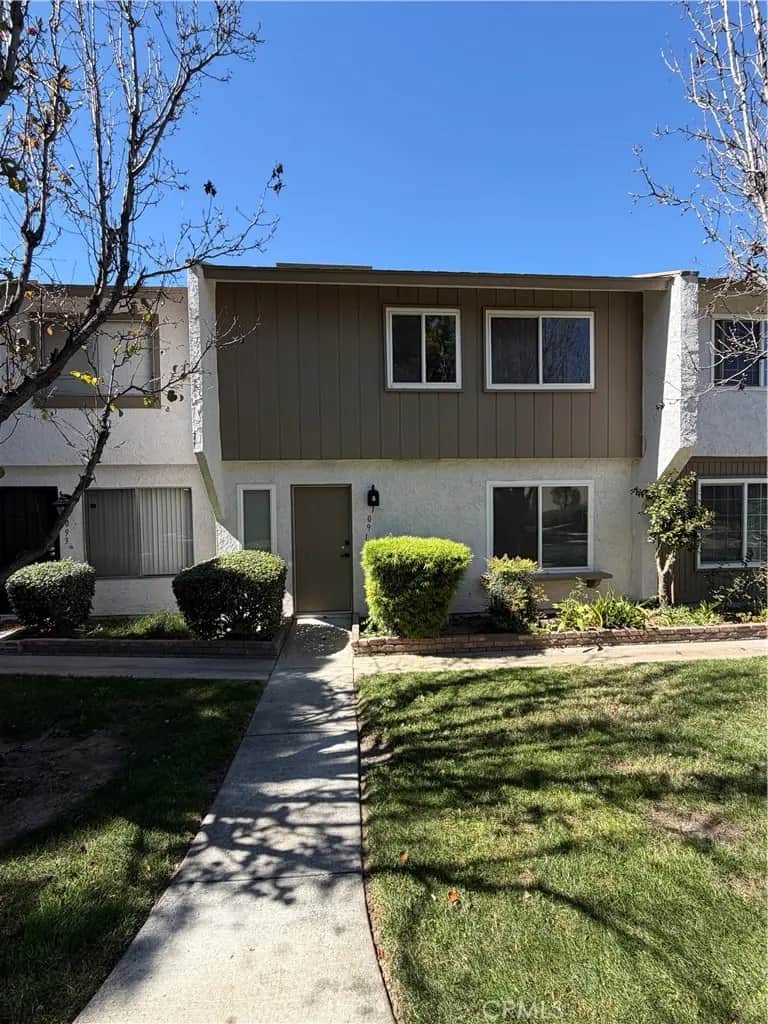 1091 Clark, Riverside, CA — listing photo 1