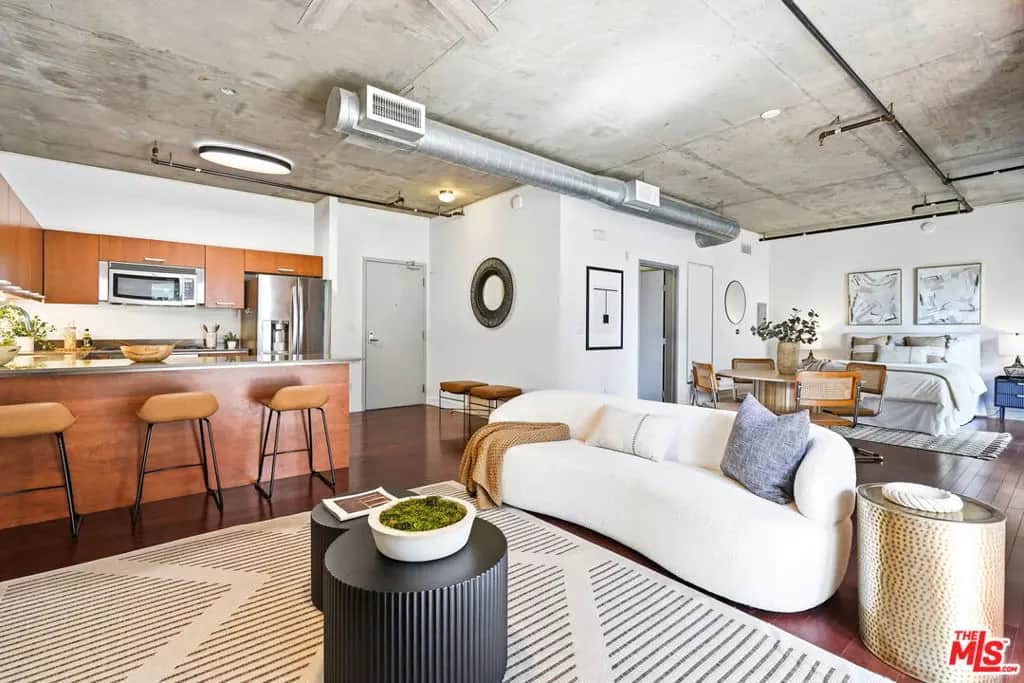 645 W 9th Street 342, Los Angeles, CA — listing photo 1