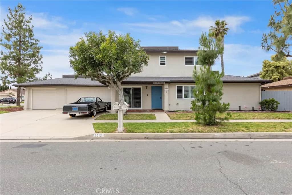 2215 E Avalon, Santa Ana, CA — listing photo 1
