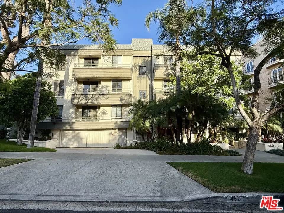 450 N Oakhurst Drive 304, Beverly Hills, CA — listing photo 1
