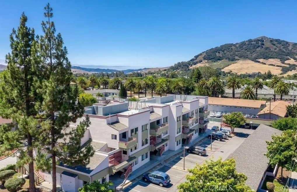 1239 E Foothill Boulevard 207, San Luis Obispo, CA — listing photo 1