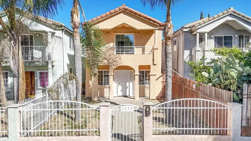 2039 W Florence, Los Angeles, CA — listing photo 1
