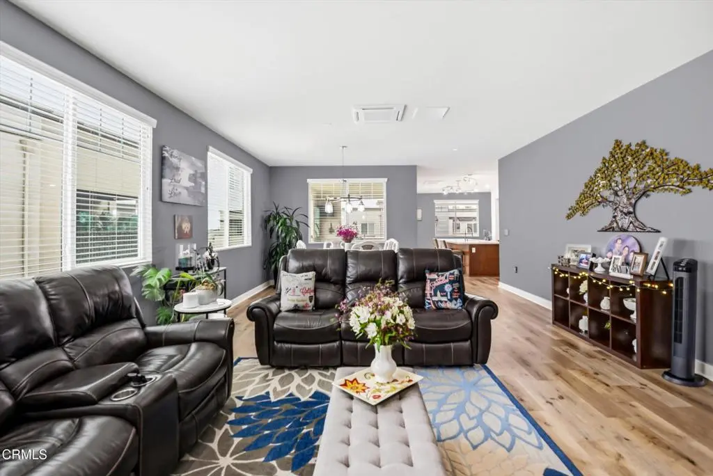 2820 Wagon Wheel Road 403, Oxnard, CA — listing photo 1