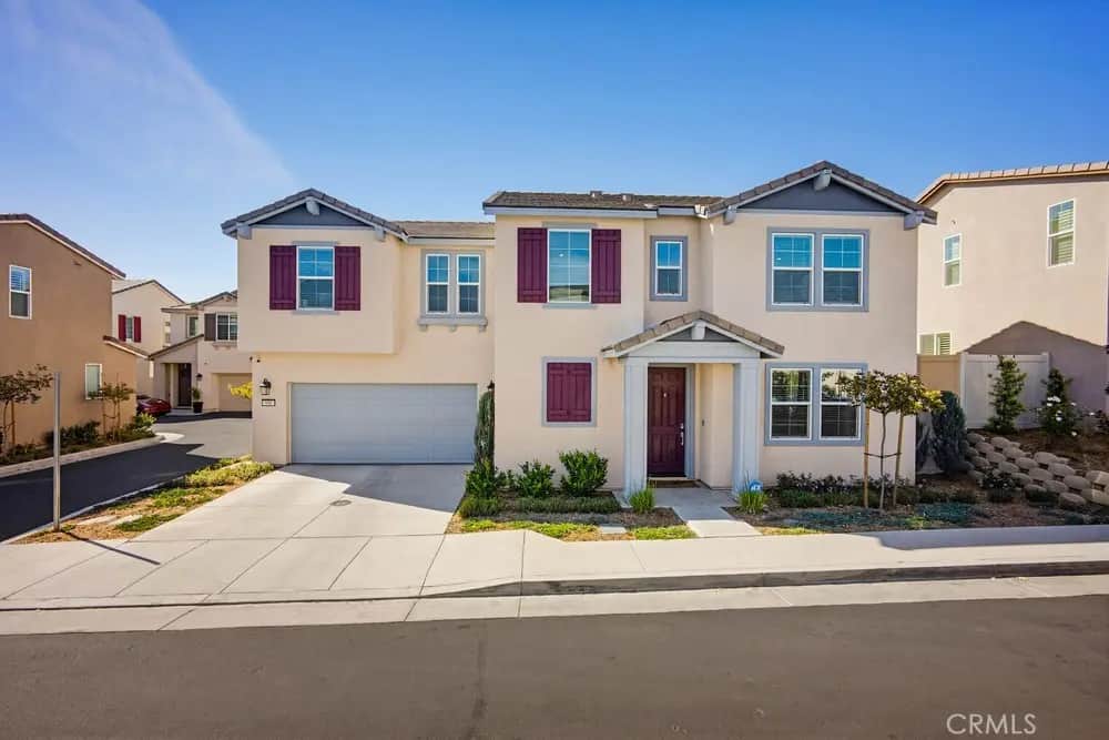 950 Helena Ridge, Lake Elsinore, CA — listing photo 1