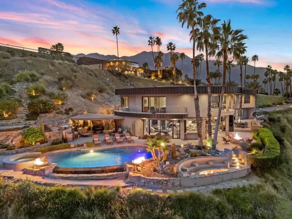 2400 Southridge Drive, Palm Springs, CA — listing photo 1